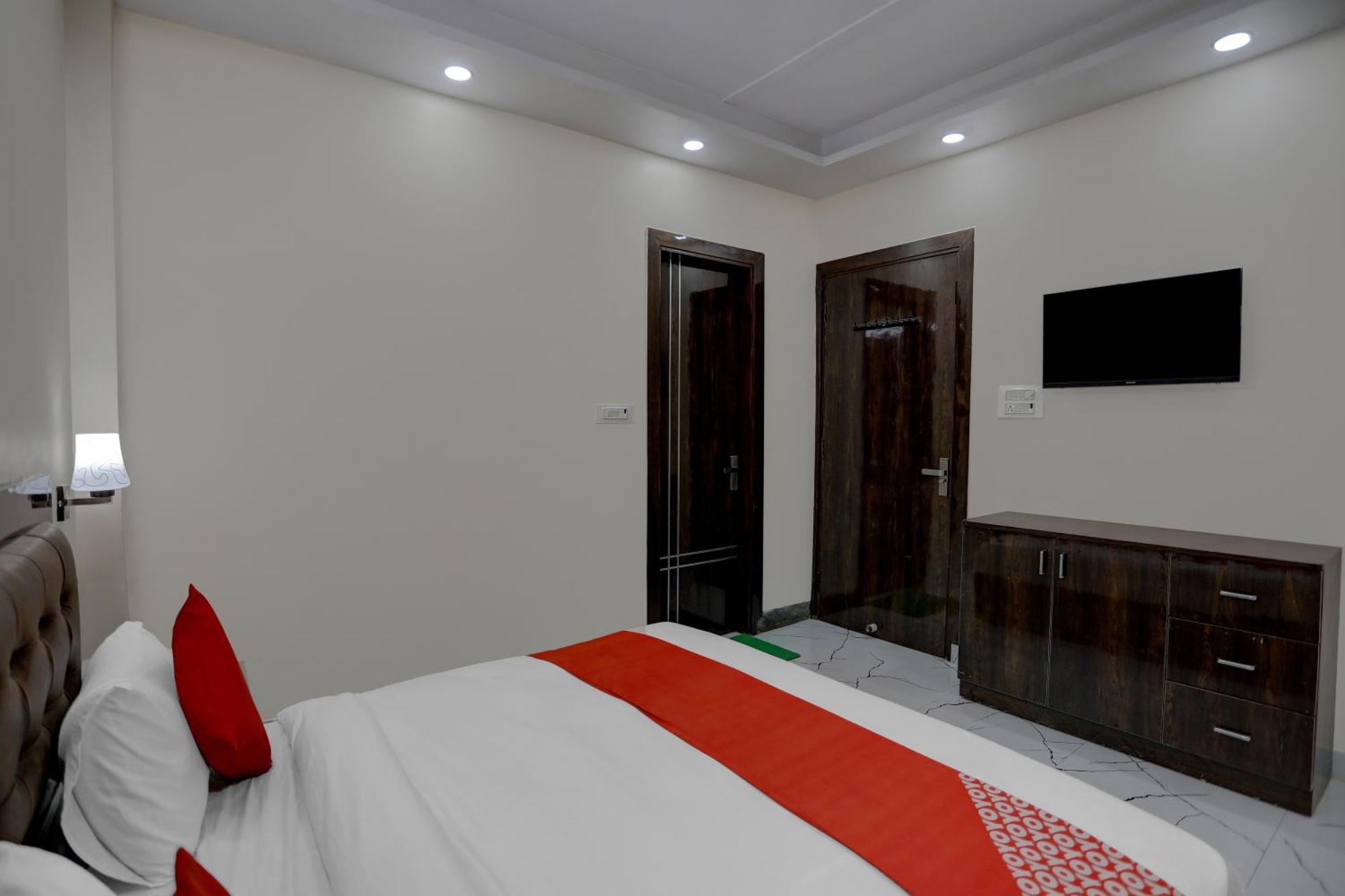 Hotel O Diamond Inn Új-Delhi Kültér fotó