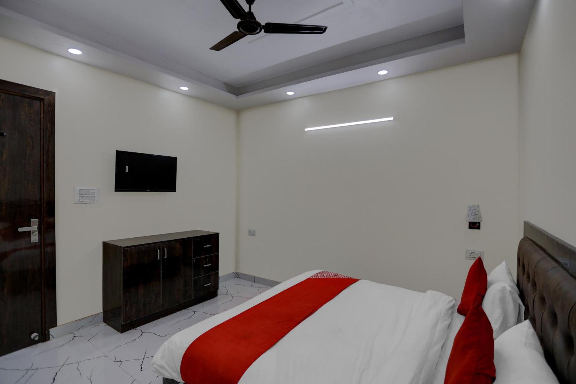 Hotel O Diamond Inn Új-Delhi Kültér fotó